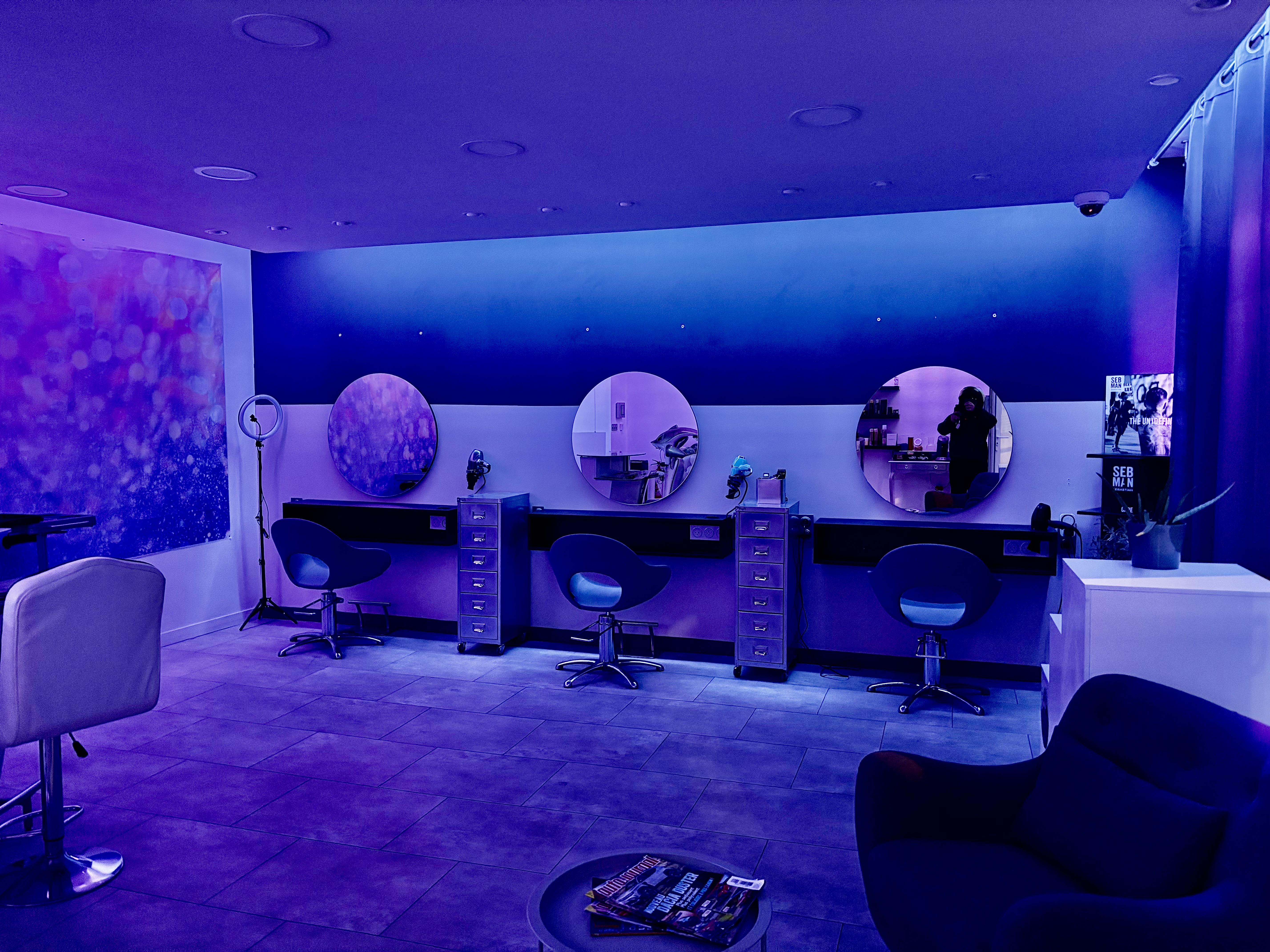 Intérieur du salon En AparT’19 et logo